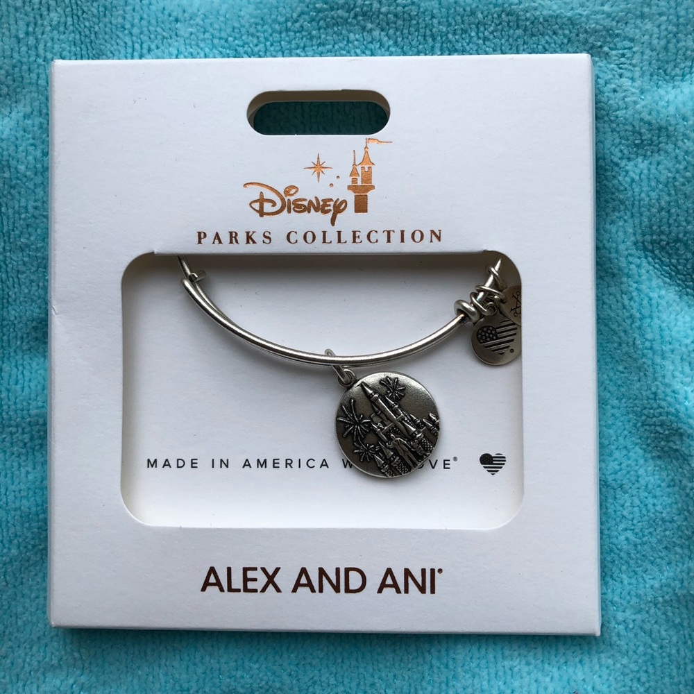 Disney Parks Collection Magic Kingdom Castle
